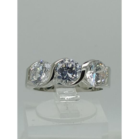 Vintage 3CT 3-Stone Simulated Diamond CZ Engagement Wedding Band Ring Size 9 NOS - Picture 3 of 9